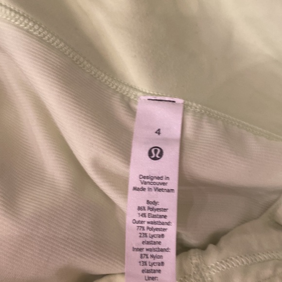 Lululemon shorts - Picture 4 of 4